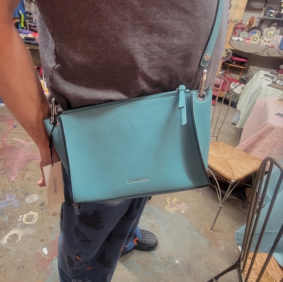 Calvin Klein Reyna Crossbody,Turquoise NWT - Picture 9 of 10